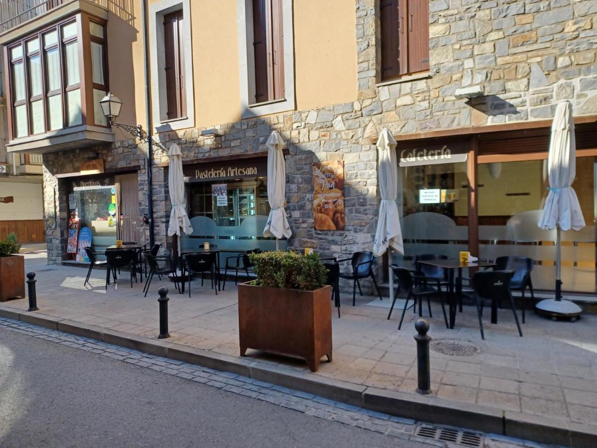 Appartamento En El Pleno Centro De Biescas Con Garaje, Ascensor Y Wifi Esterno foto
