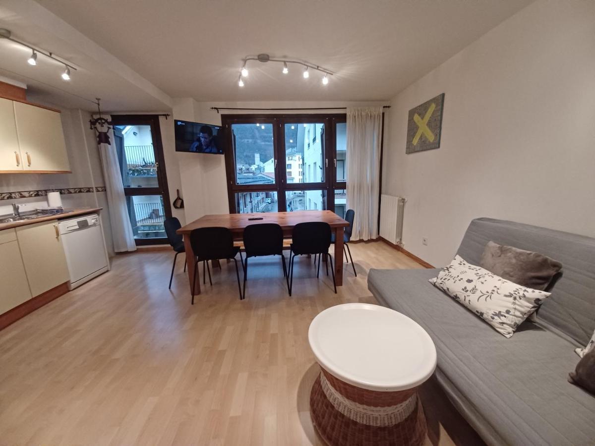 Appartamento En El Pleno Centro De Biescas Con Garaje, Ascensor Y Wifi Esterno foto