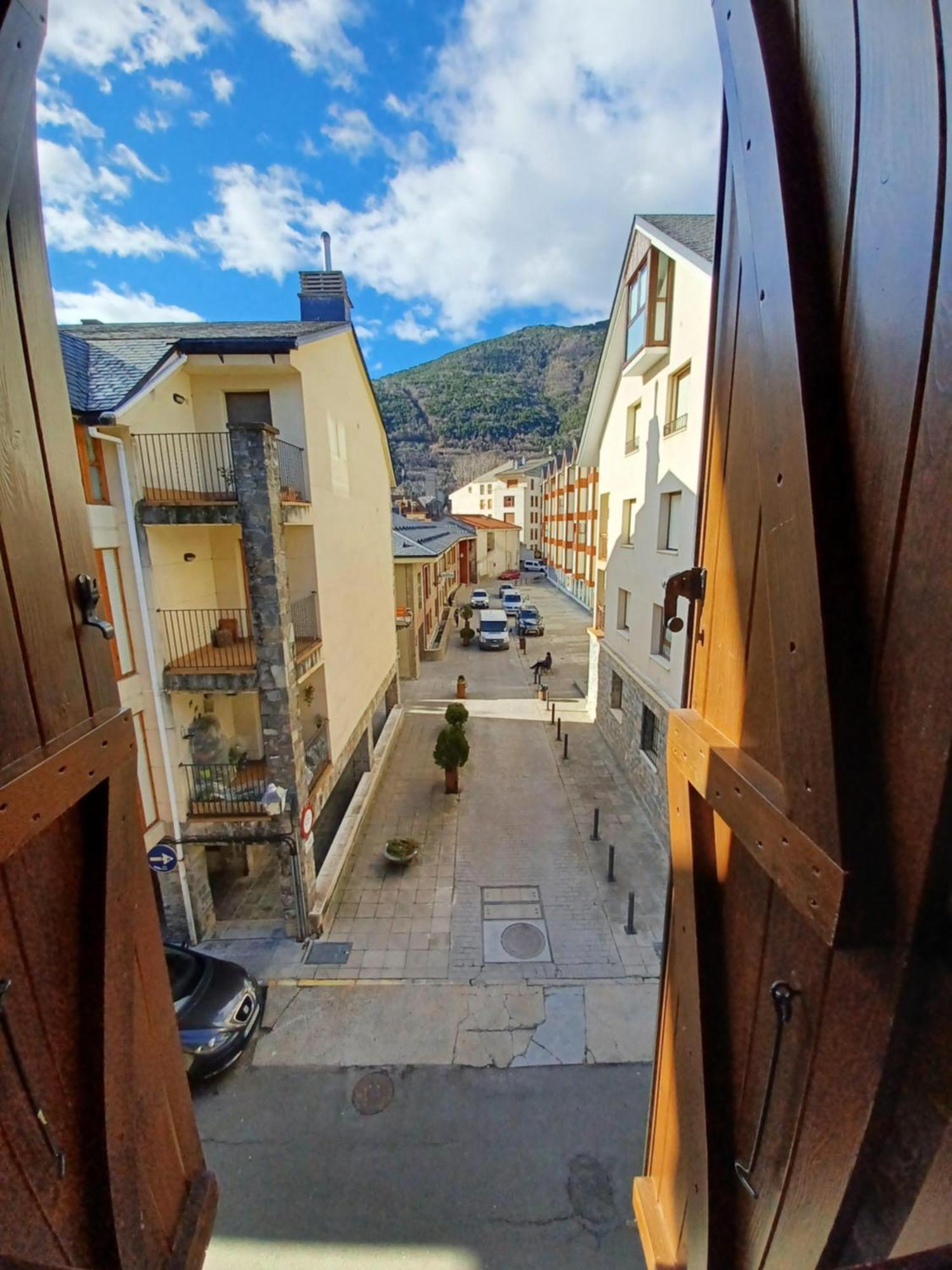 Appartamento En El Pleno Centro De Biescas Con Garaje, Ascensor Y Wifi Esterno foto